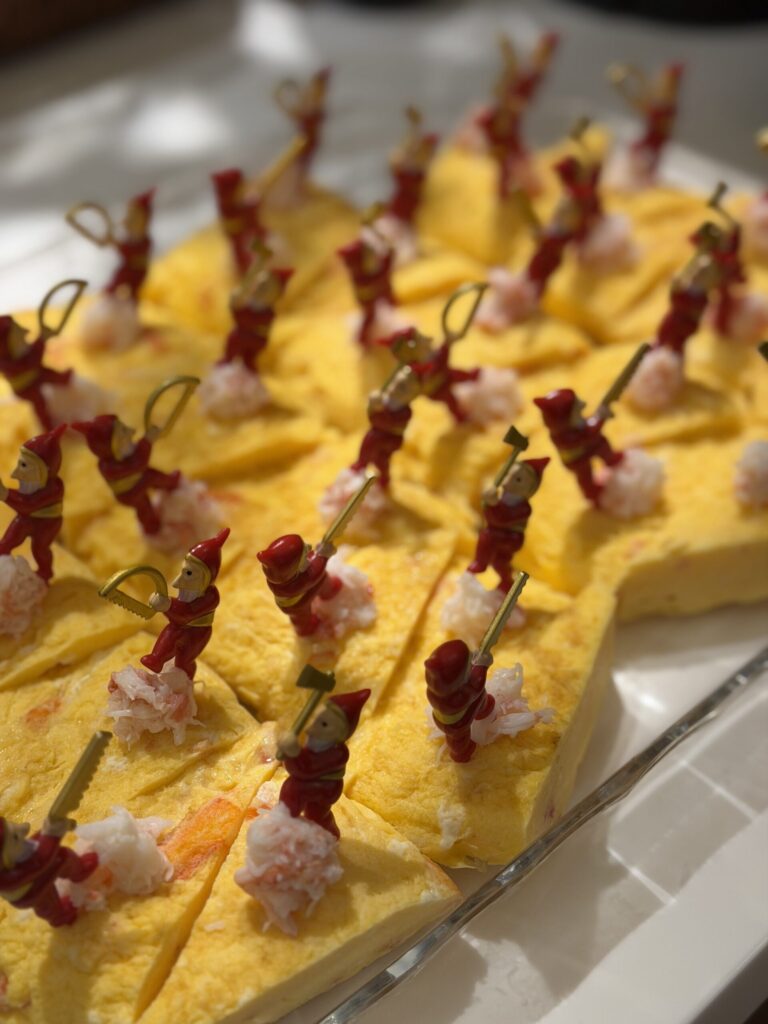 出張料理　大府市　前菜盛り合わせのオムレツ